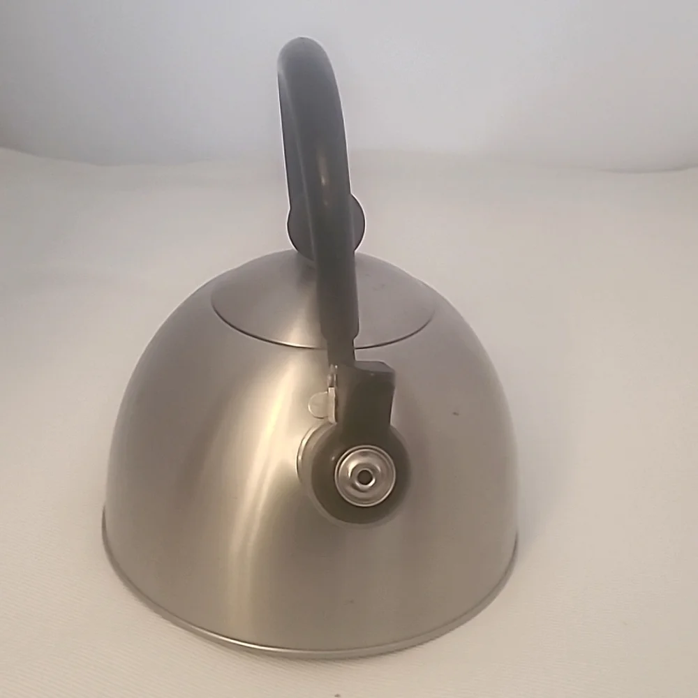 Stainless Steel Teapot Whistle 1 qt Domed Vintage Retro Style black hardware